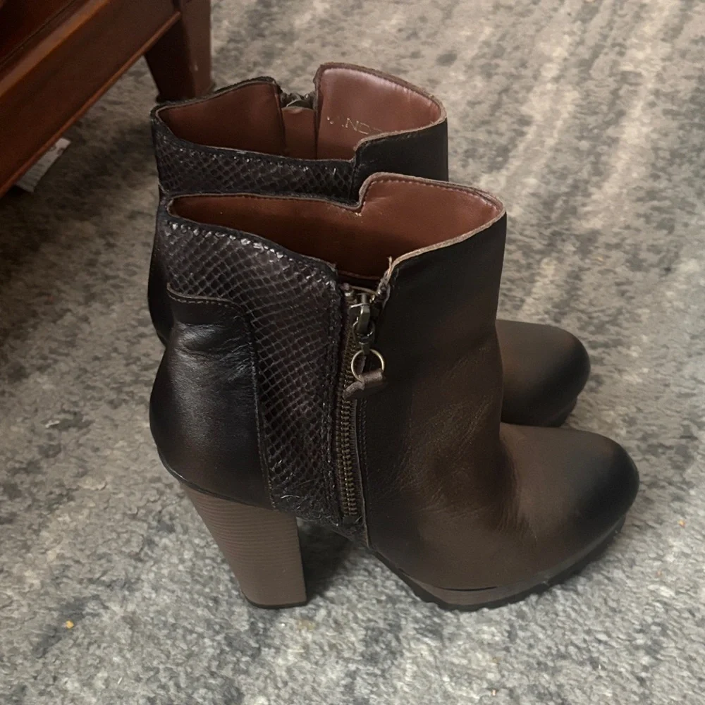 NWOT Andrea Candela Women Heeled Boots 7057 Size 7.5 - Picture 4 of 7
